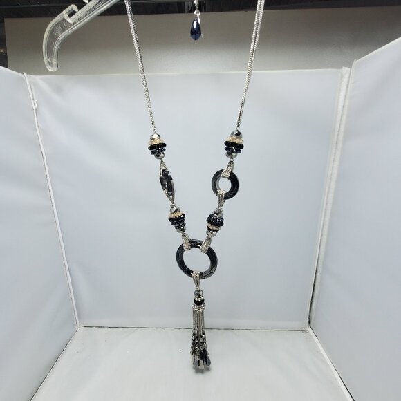 ALI khan uber statement pendant neck in faceted donut crystals and glass beads - Picture 2 of 13